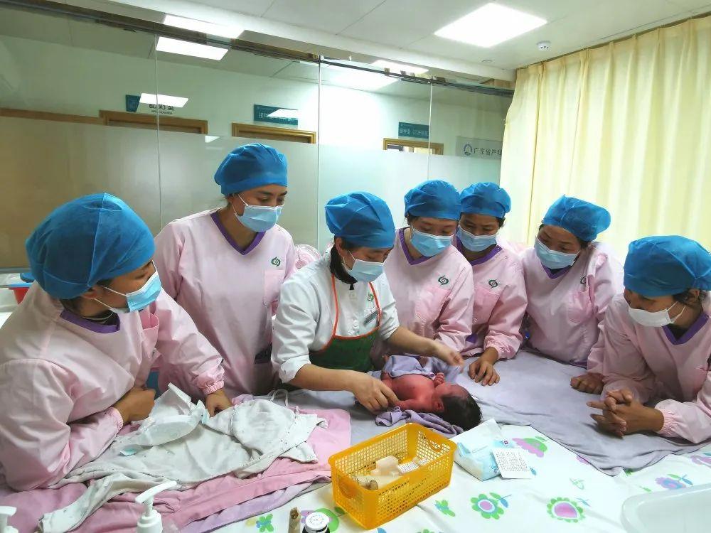 湘潭妇婴监护型护送